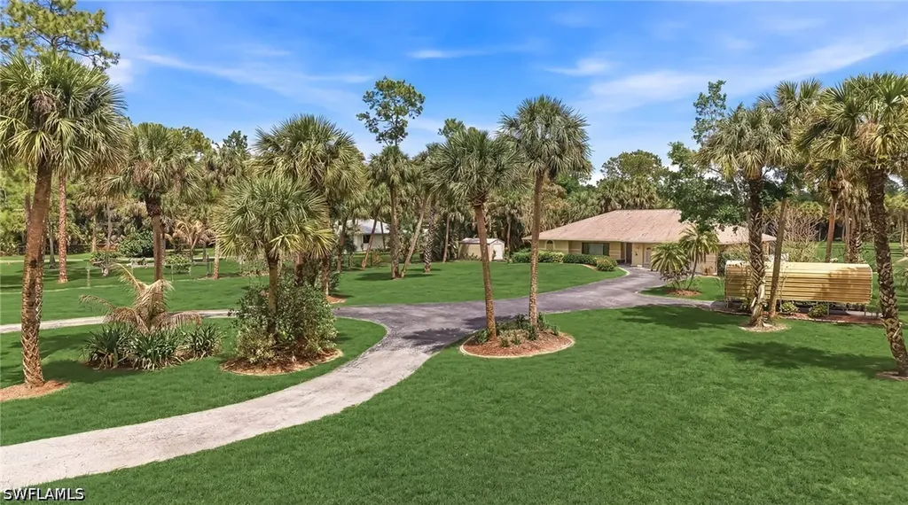 184 Wilson Boulevard S Naples FL 34117