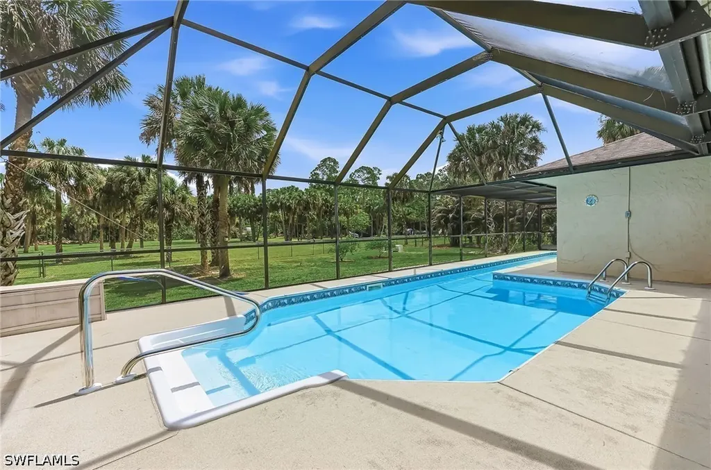 184 Wilson Boulevard S Naples FL 34117
