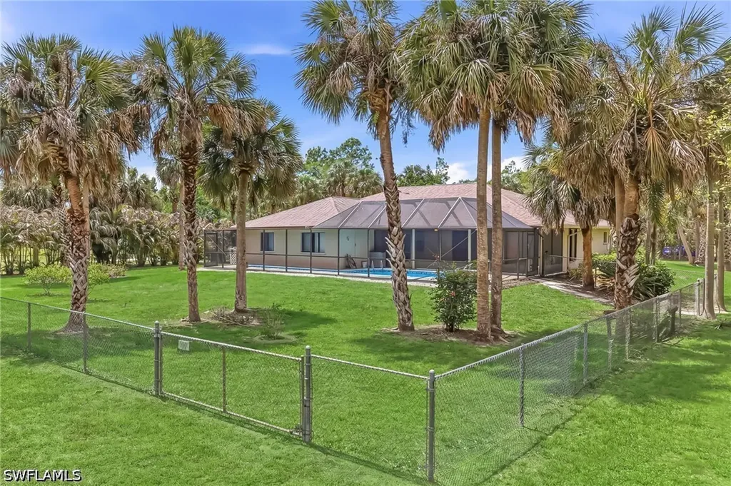 184 Wilson Boulevard S Naples FL 34117