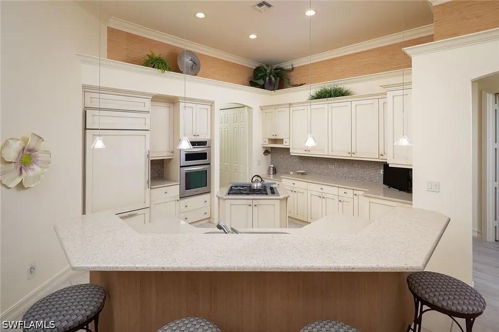 7565 Cordoba Circle Naples FL 34109