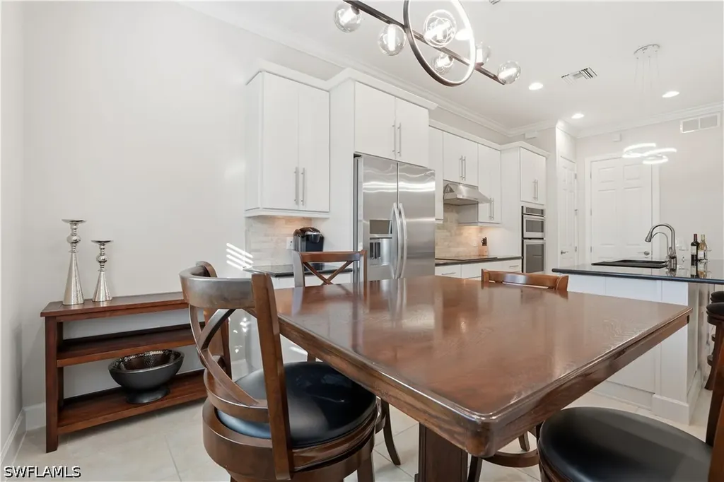 9328 Fieldstone Lane Naples FL 34120