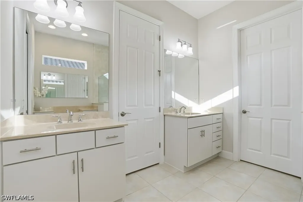9328 Fieldstone Lane Naples FL 34120