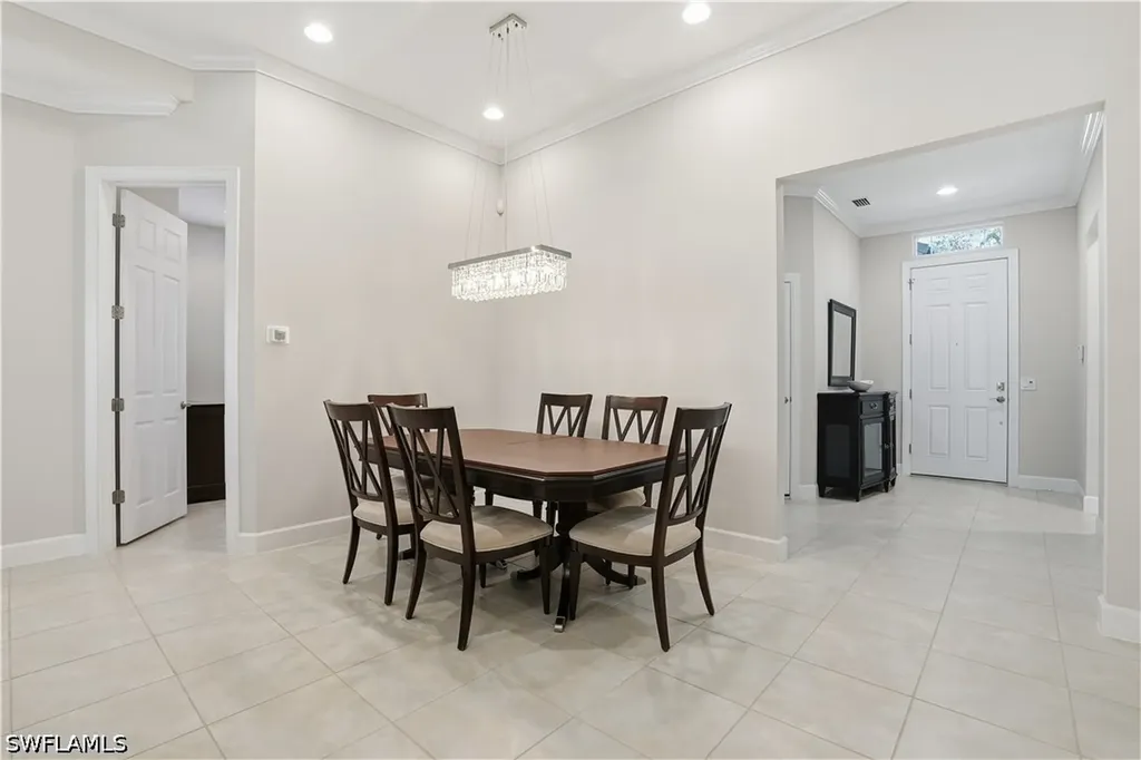 9328 Fieldstone Lane Naples FL 34120