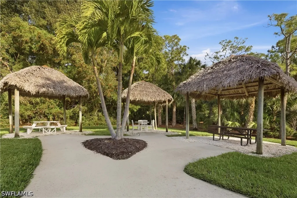 9175 Celeste Drive Naples FL 34113