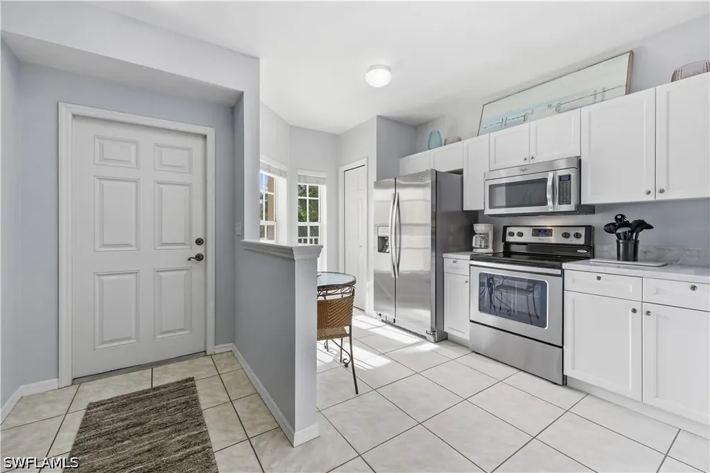9175 Celeste Drive Naples FL 34113