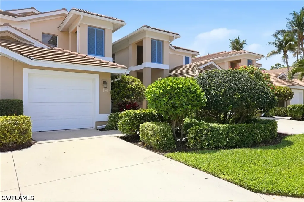 817 Carrick Bend Circle Naples FL 34110