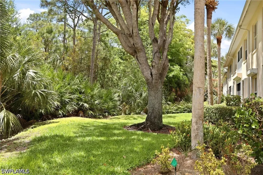 817 Carrick Bend Circle Naples FL 34110