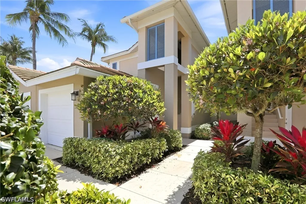 817 Carrick Bend Circle Naples FL 34110