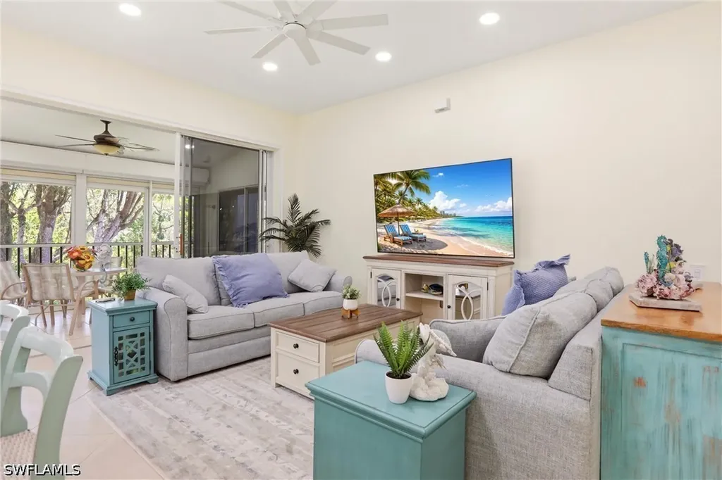 817 Carrick Bend Circle Naples FL 34110