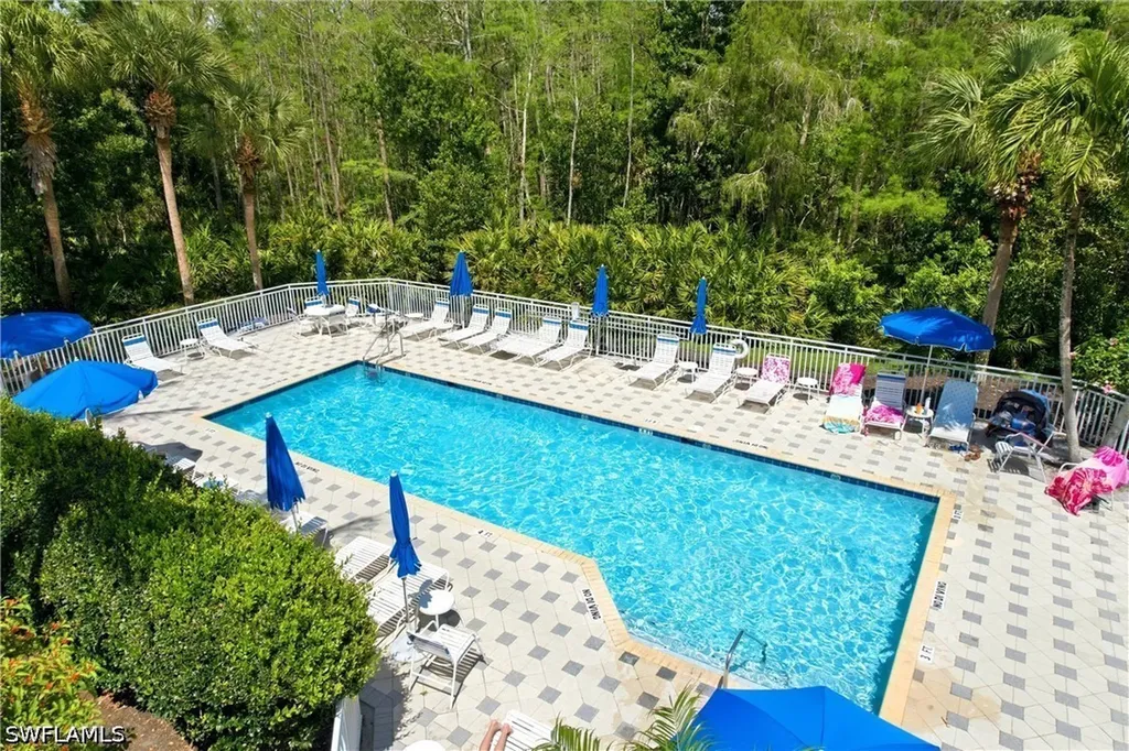 817 Carrick Bend Circle Naples FL 34110