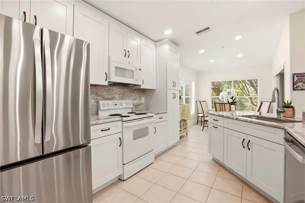 817 Carrick Bend Circle Naples FL 34110