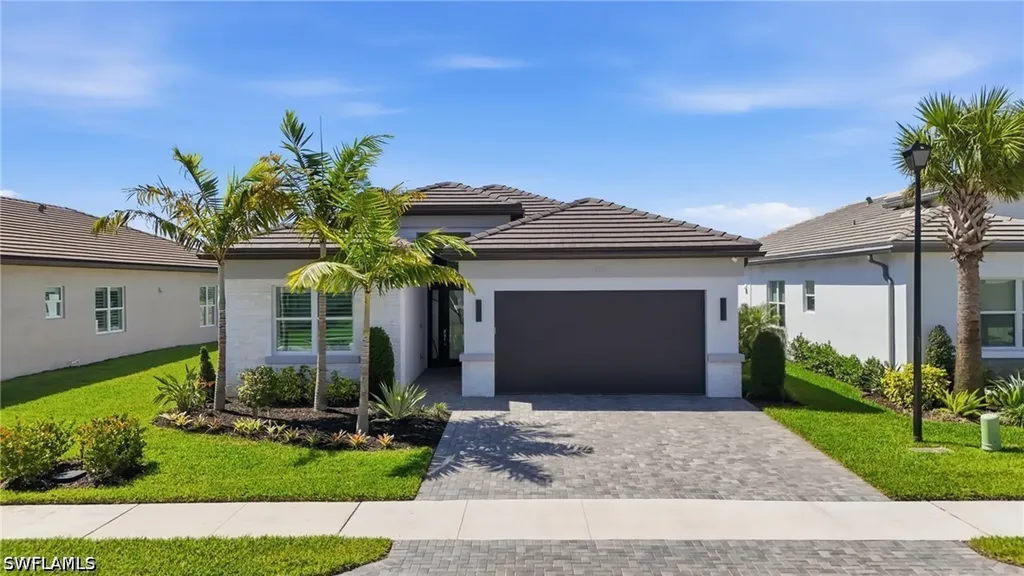 12352 Dahlia Court Naples FL 34120
