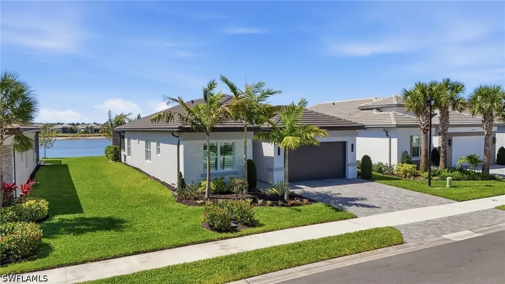 12352 Dahlia Court Naples FL 34120