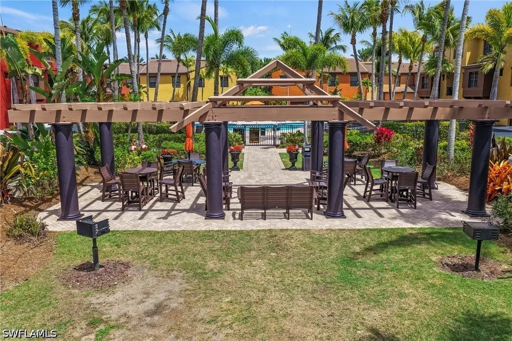 9098 Capistrano Street S Naples FL 34113
