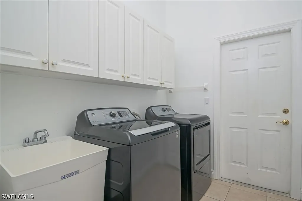 8252 Southwind Bay Circle Fort Myers FL 33908
