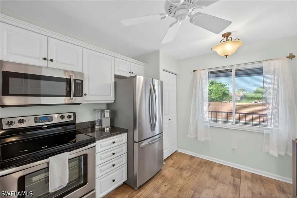 550 Saratoga Circle Naples FL 34104