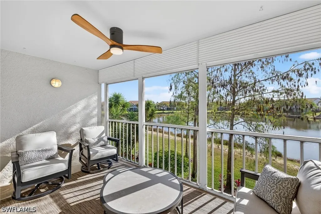 550 Saratoga Circle Naples FL 34104