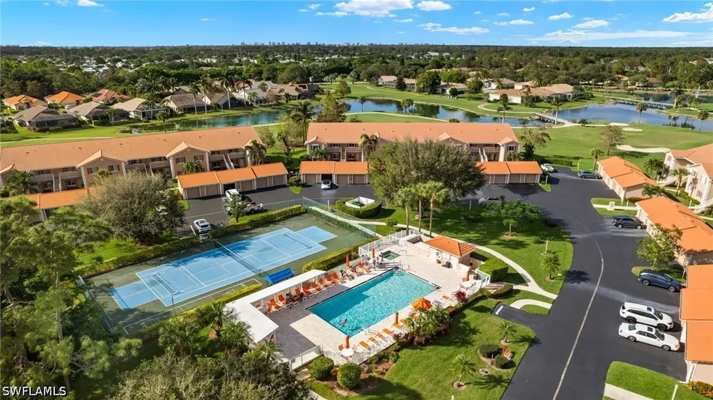 550 Saratoga Circle Naples FL 34104