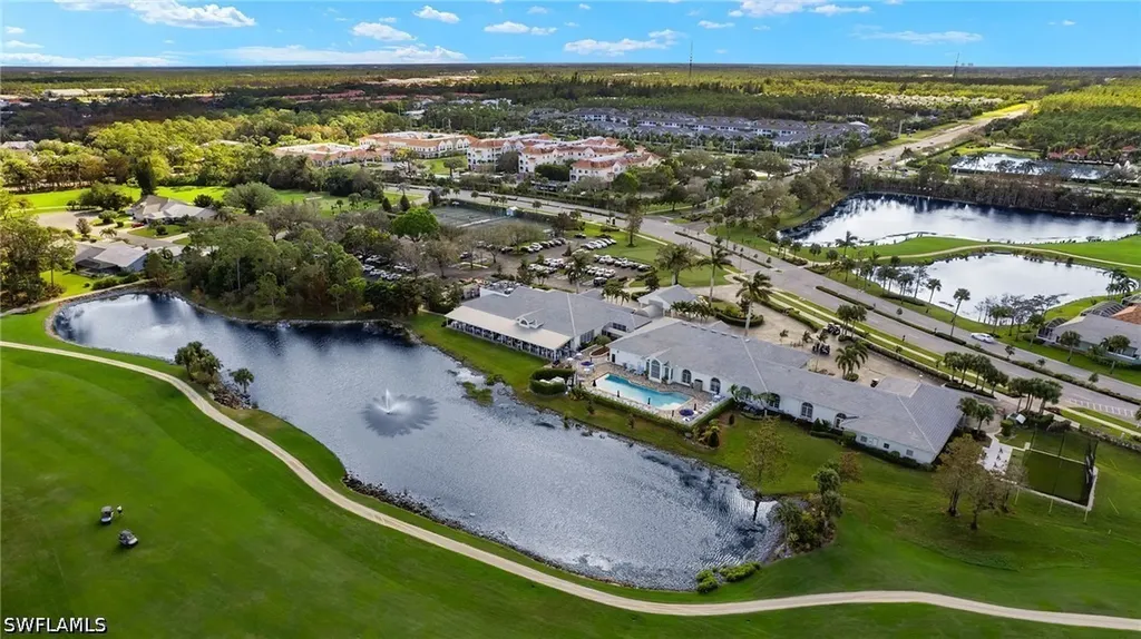 550 Saratoga Circle Naples FL 34104
