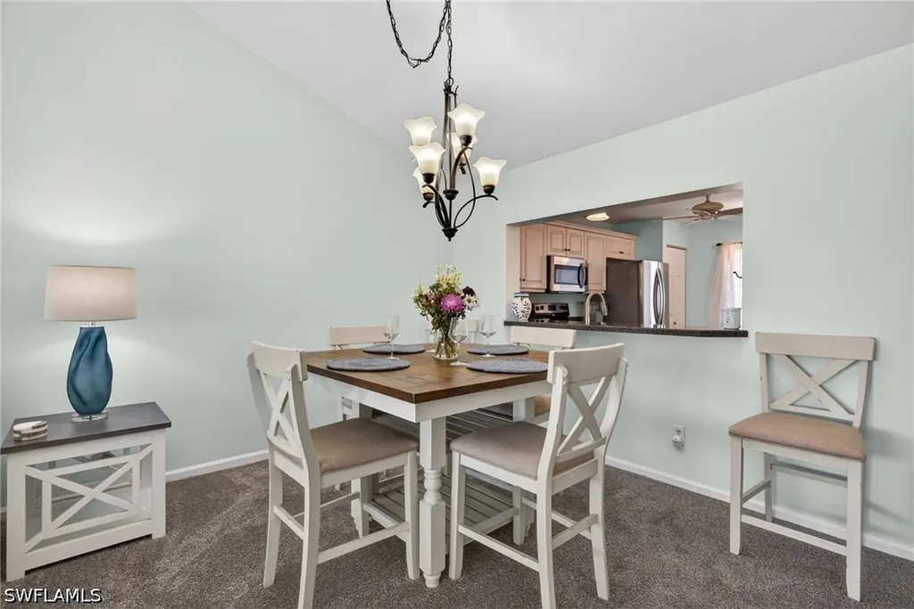 550 Saratoga Circle Naples FL 34104
