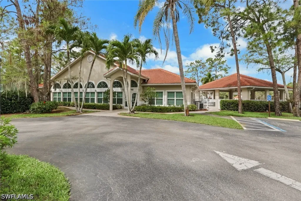 5784 Deauville Circle Naples FL 34112