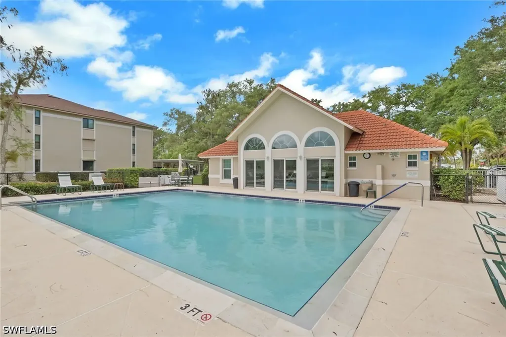 5784 Deauville Circle Naples FL 34112