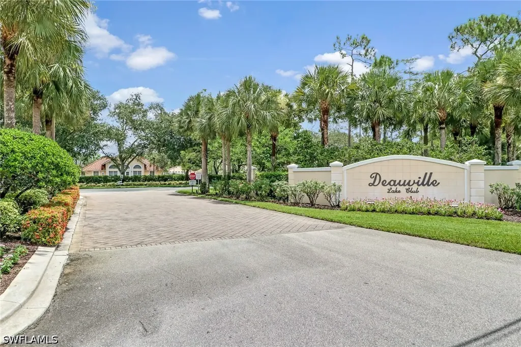 5784 Deauville Circle Naples FL 34112