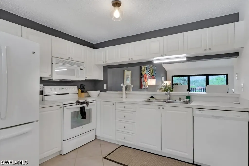 5784 Deauville Circle Naples FL 34112