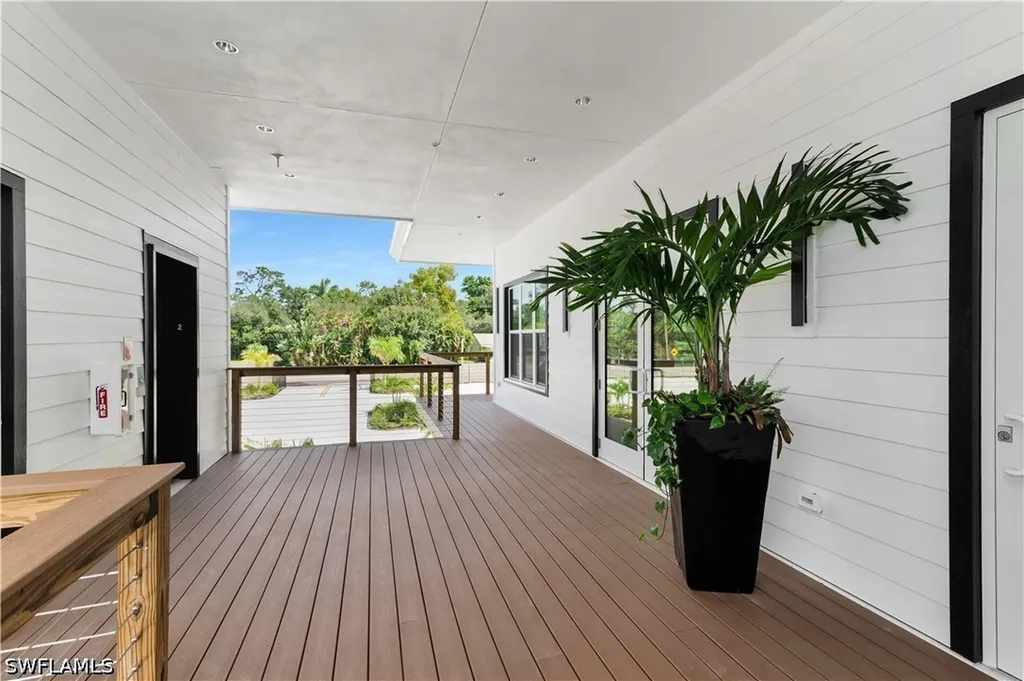 6890 Hendry Creek Drive Fort Myers FL 33908