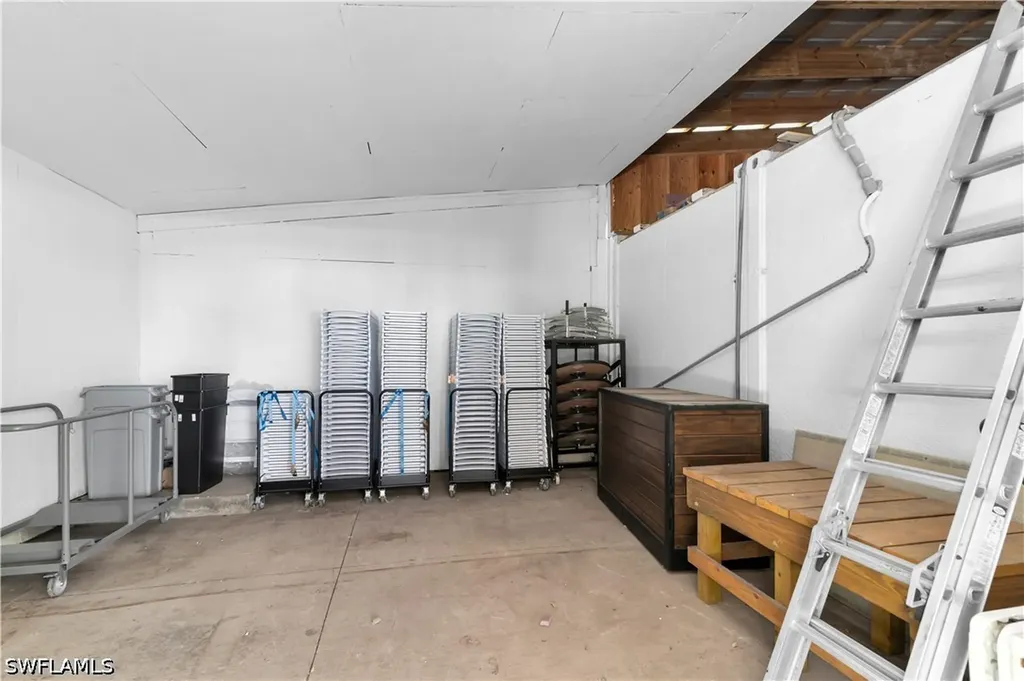 6890 Hendry Creek Drive Fort Myers FL 33908