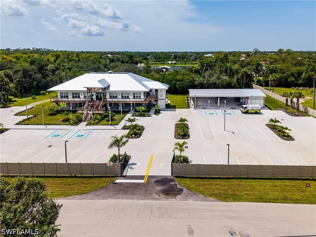 6890 Hendry Creek Drive Fort Myers FL 33908