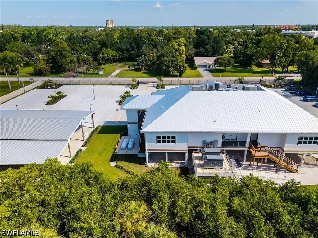 6890 Hendry Creek Drive Fort Myers FL 33908