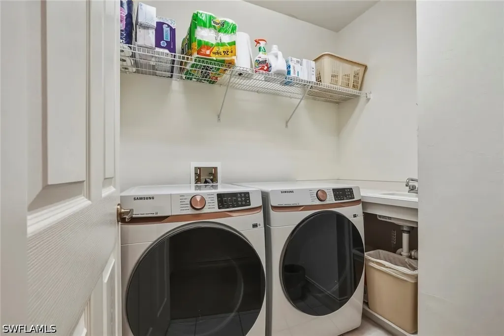 1875 Les Chateaux Boulevard Naples FL 34109