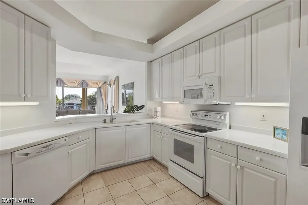 1875 Les Chateaux Boulevard Naples FL 34109