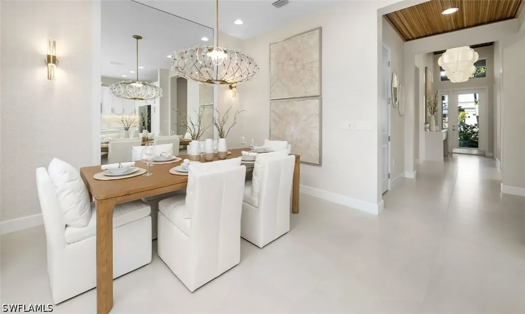 2669 Hyacinth Place Naples FL 34112