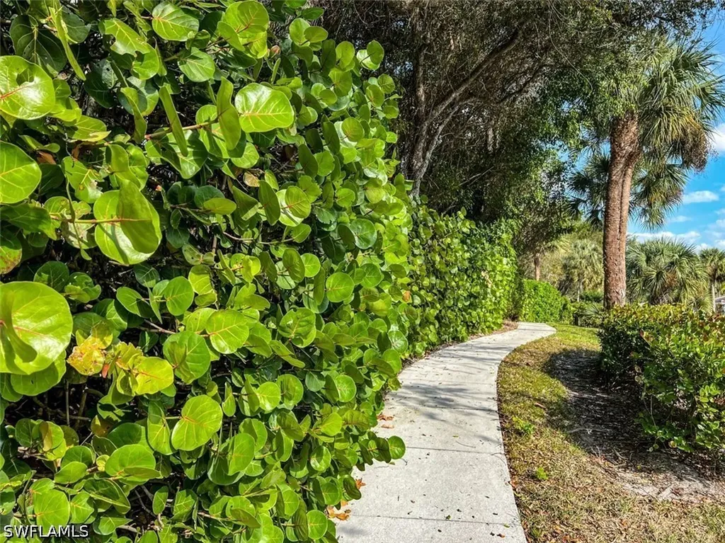 6812 Satinleaf Road S Naples FL 34109