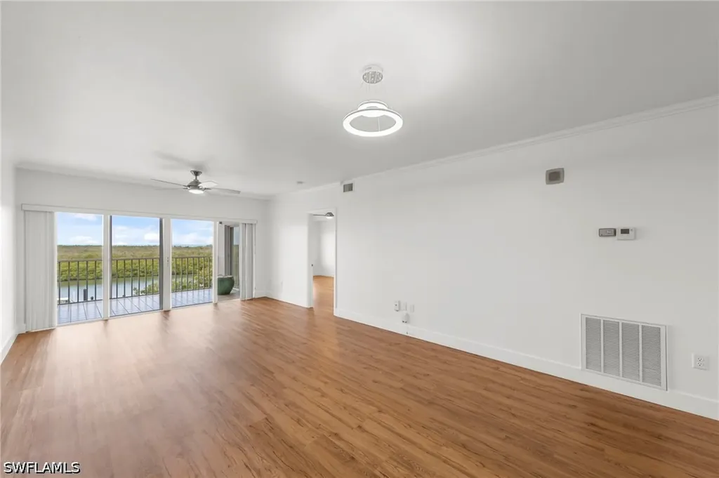 13105 Vanderbilt Drive Naples FL 34110