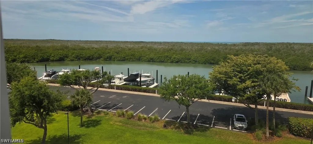 13105 Vanderbilt Drive Naples FL 34110