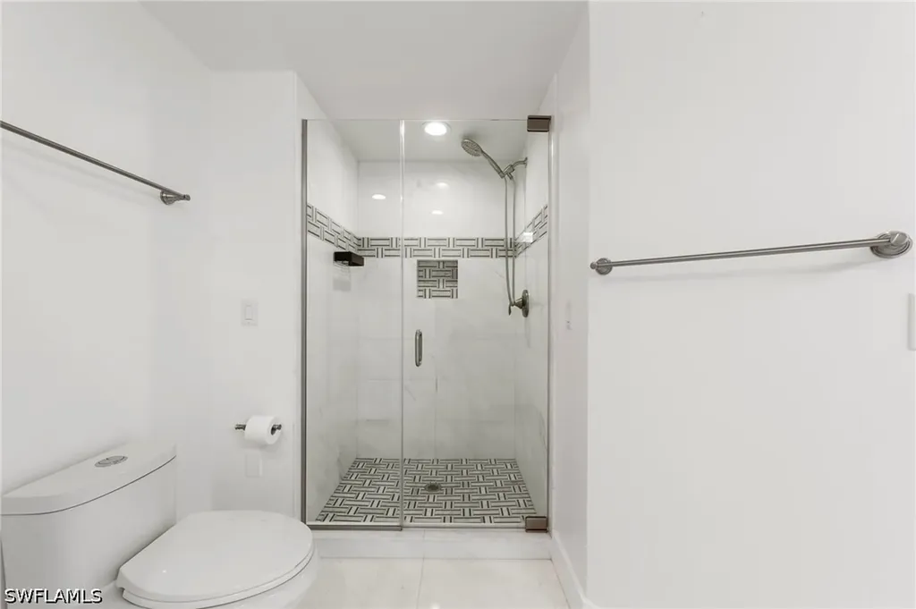 13105 Vanderbilt Drive Naples FL 34110