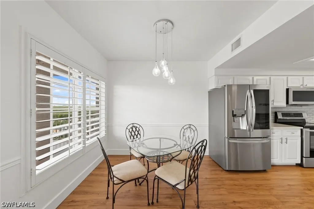 13105 Vanderbilt Drive Naples FL 34110