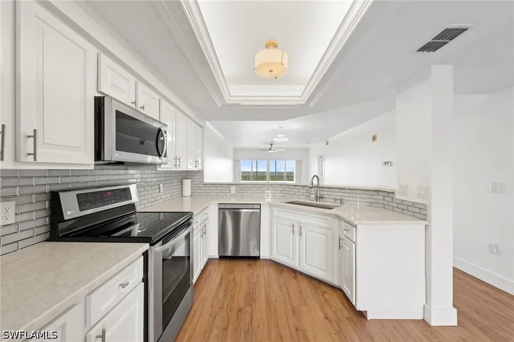 13105 Vanderbilt Drive Naples FL 34110