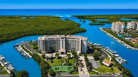 13105 Vanderbilt Drive Naples FL 34110