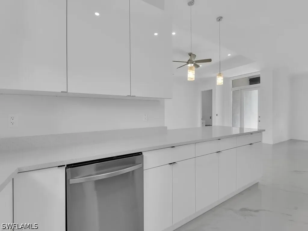 6048 Stratton Road Fort Myers FL 33905