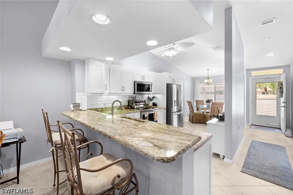 2395 Bayou Lane Naples FL 34112