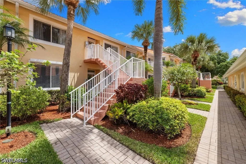 2395 Bayou Lane Naples FL 34112