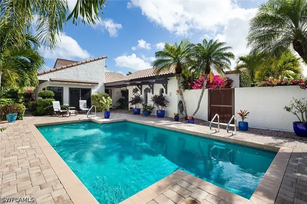 Naples FL, 565 Tierra Mar Lane, Unit 33