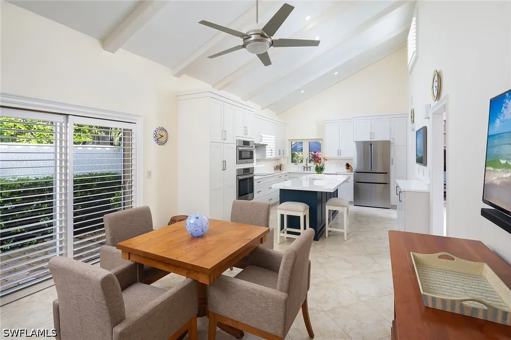 565 Tierra Mar Lane Naples FL 34108
