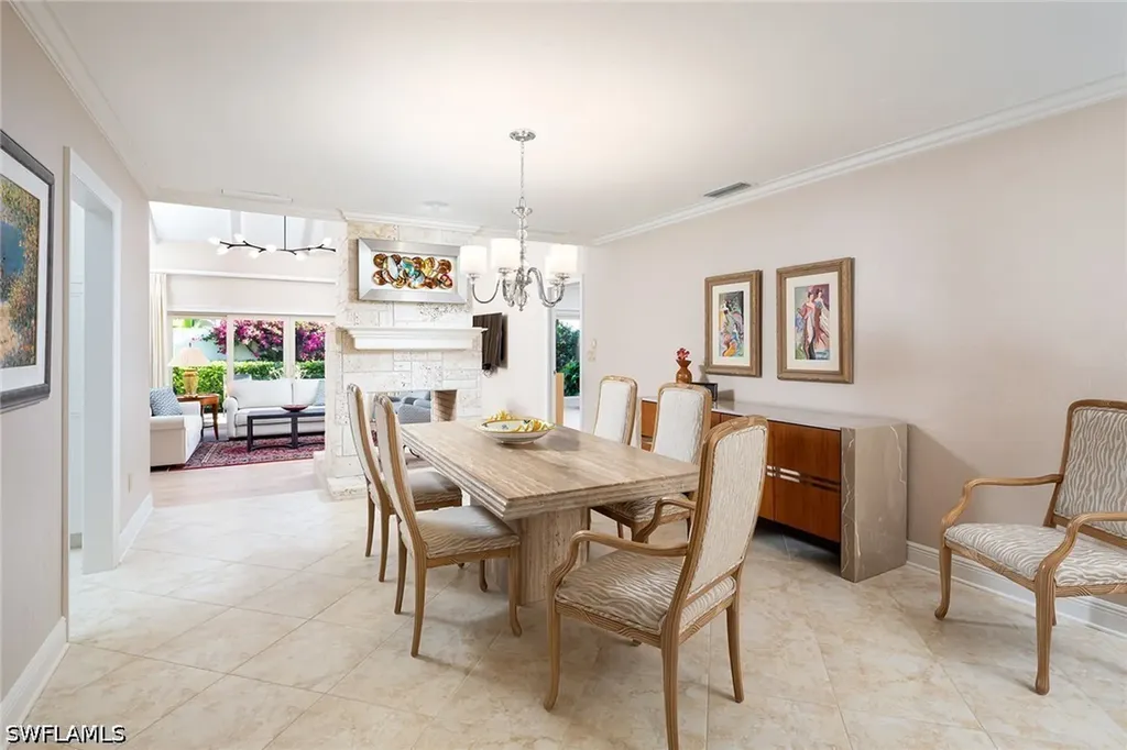 565 Tierra Mar Lane Naples FL 34108