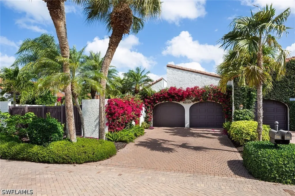 565 Tierra Mar Lane Naples FL 34108