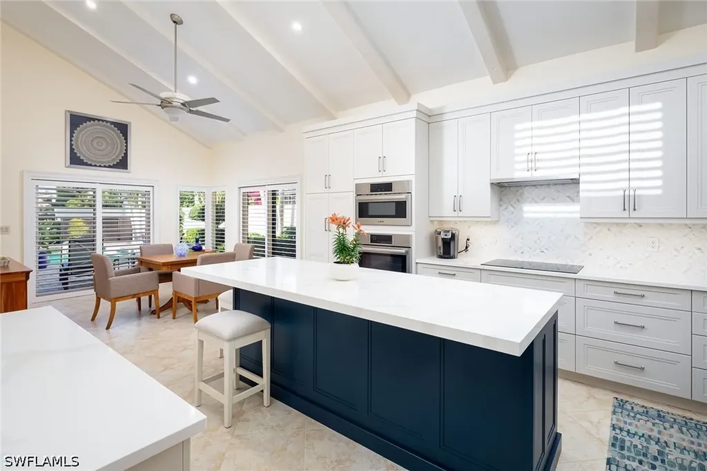 565 Tierra Mar Lane Naples FL 34108